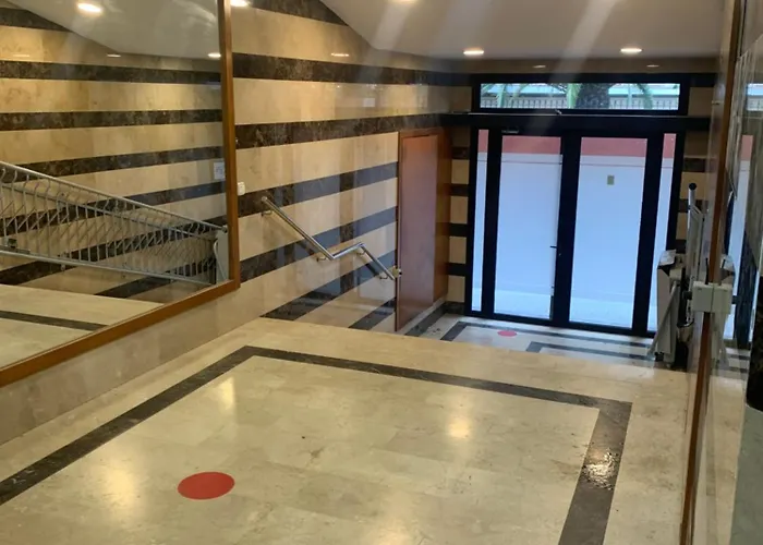 Ukulele Trimar With Swimming Pool & Parking